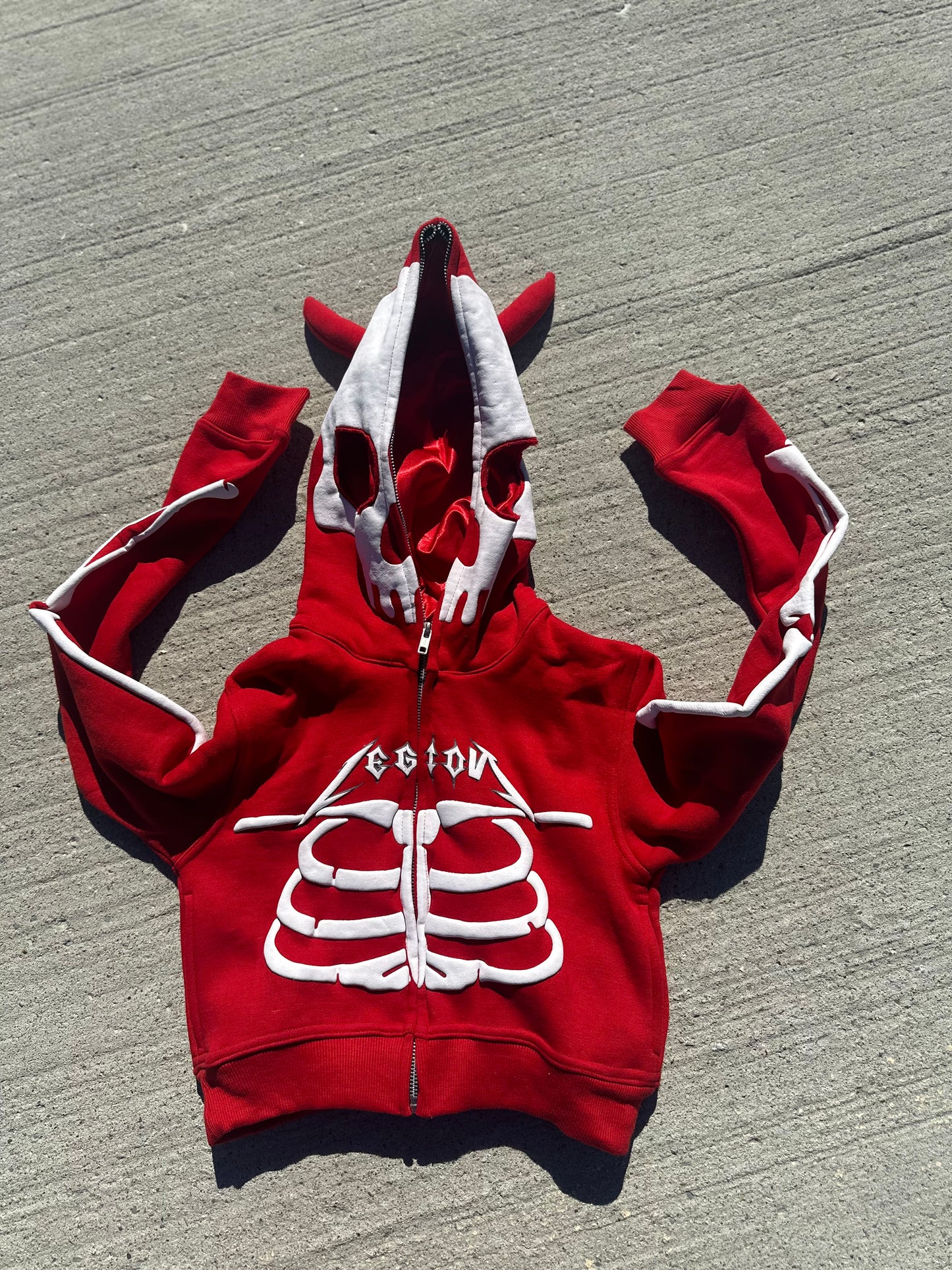 Damnatus Crop Hoodie Red